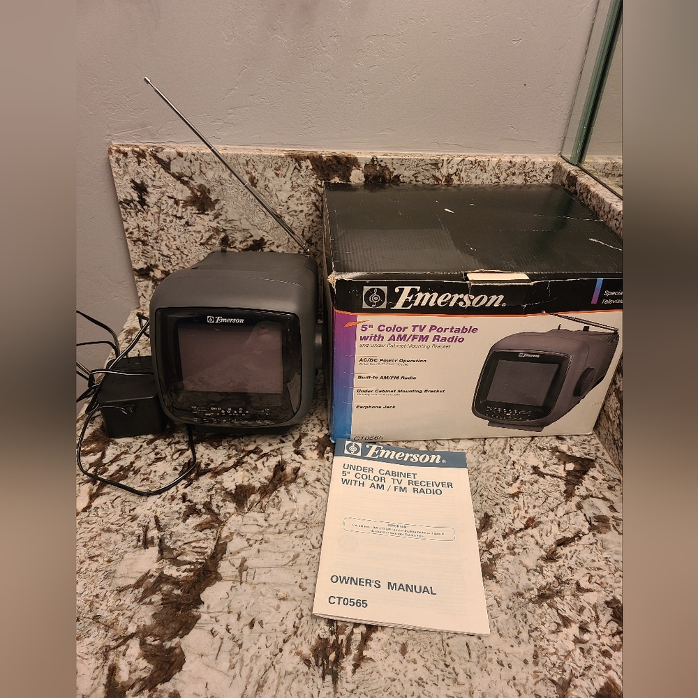 Emerson 5" Color Portable TV with AM/FM Radio